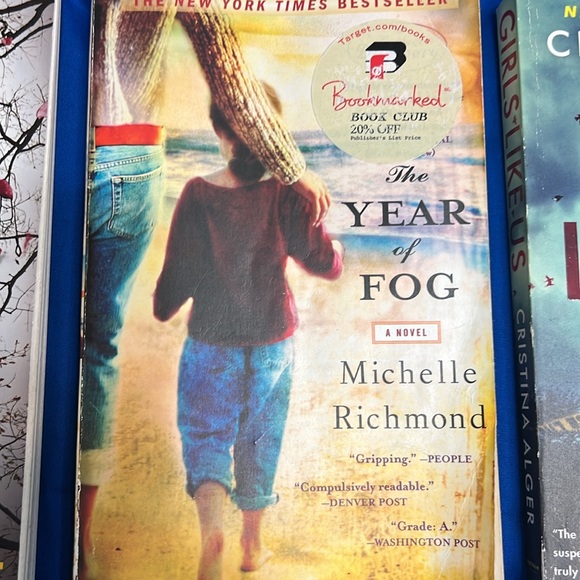 Book Bundle - Picture 3 of 7